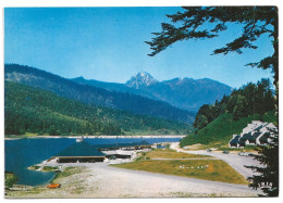 65. CPM. Hautes Pyrénées. Le Col D'Aspin. Le Lac De Payolle Situé Sur Les Communes De Campan Et D'Arreau - Campan