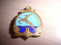 Insigne De L' Aviso Dragueur " La Gazelle "- Marine Nationale - Marine