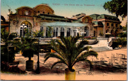 10-11-2023 (1 V 48) Very Old (b/w) (posted 1922) France - Terasse (Casino) De Vichy - Casino'