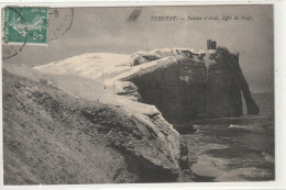 120 DEPT 76 : édit. E F : Etretat Falaise D'Aval , Effet De Neige - Etretat