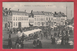 Péruwelz - Jour De Marché Sur La Grand-Place  ( Voir Verso  ) - Péruwelz