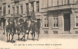 FAMILLES ROYALES - Le Prince Et La Princesse Albert En Promenade - Carte Postale Ancienne - Koninklijke Families