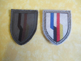 2 Ecussons Tissus Patch / France-Allemagne/ Exercices Communs Entre Les Deux Armées / Vers 2000-2010             ET560 - Escudos En Tela