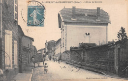 SAINT-LAURENT-de-CHAMOUSSET (Rhône) - L'Ecole De Garçons - Voyagé 1912 (2 Scans) Lépin, 1 Quai De Bondy à Lyon - Saint-Laurent-de-Chamousset