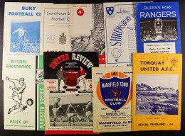 FOOTBALL PROGRAMMES 1960 - 2020 In Two Boxes. Over 125 From The 1960s. No Writing Seen. Clean Lot. (400+) - Otros & Sin Clasificación