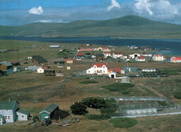 1 AK Falkland * Blick Auf Fox Bay Village - Der Ort Liegt Auf Der Insel Westfalkland Die Zweitgrößte Der Falklandinseln - Falkland Islands