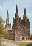 Postcard United Kingdom England Lichfield Cathedral - Otros & Sin Clasificación