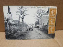 BOURG PHILIPPE (53) Arrivée Dans Le Village Automobile - Andere & Zonder Classificatie