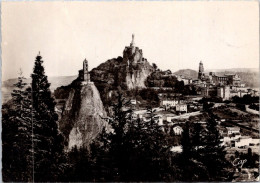 11-11-2023 (1 V 55) France - (b/w) Le Puy - Luoghi Santi