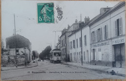 ROMAINVILLE CARREFOUR AVENUE DE LA RÉPUBLIQUE TRAMWAY - Romainville