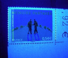 # VARIÉTÉ 3976 Mémoire Partagée 3 Bandes De Phosphore Dont 2 à Gauche NEUF **R - Unused Stamps