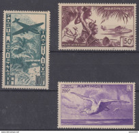 MARTINIQUE : POSTE AERIENNE SERIE OISEAU AVION N° 13/15 NEUVE ** GOMME SANS CHARNIERE - Airmail