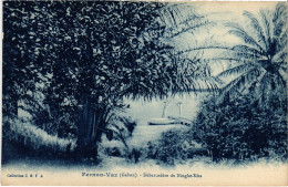 PC GABON FERNAN-VAZ DÉBARCADERE DE NINGHA-SIKA (a49908) - Gabon