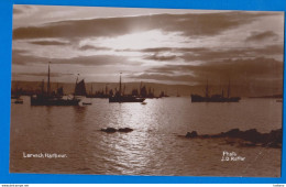U.K. - Scotland - Shetland - Lerwick - The Harbour - J.D. Rattar - Vintage Photo Postcard - Shetland