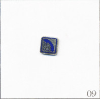 Pin's Télécom - France Télécom / Logo. Taille : 8 X 8 Mm. Non Estampillé. Email Grand Feu. T669-09 - Telecom De Francia