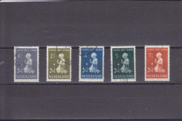 NETHERLANDS - NEDERLAND - PAYS BAS - O / FINE CANCELLED - 1940 - VOOR HET KIND - CHILDREN'S WELFARE - Mi. 375/79 - Gebruikt