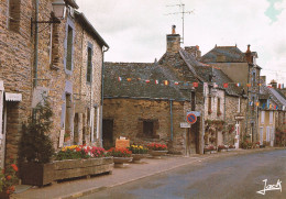 LA GACILLY (Morbihan) - La Rue Saint Vincent - Circuit Des Artisans - La Gacilly