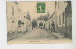 FONTENAY TRESIGNY - La Porte - Fontenay Tresigny