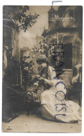 CPA. Faust De Charles Gounod. Marguerite Prépare Un Bouquet De Fleurs - Opéra