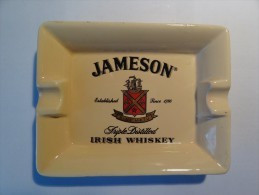 CENDRIER FAIENCE "JAMESON" - Aschenbecher