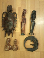 Lot De 6 Objets Africains Sculptés Masque Personnages - Arte Africano