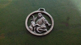 B9 / MEDAILLE RELIGIEUSE ?? - Other & Unclassified