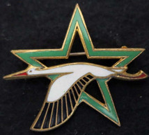 Ancienne Broche, Insigne Militaire Métallique, 159e Compagnie De VALOIS, (devenue La Base Aérienne 705 De Tours.) - Airforce