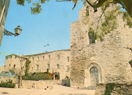 LE CASTELLET, L EGLISE ET LE CHATEAU  COULEUR REF 12358 VOL - Le Castellet