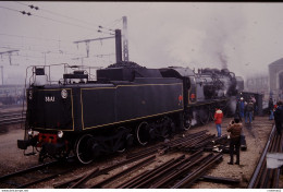 Photo Diapo Diapositive Slide Train Wagon Locomotive à Vapeur SNCF 231 K 8 à MONTEREAU Le 05/12/1992 VOIR ZOOM - Diapositives