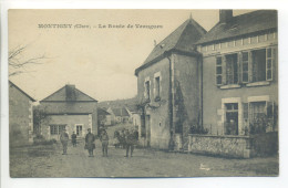 CPA 18 Cher - MONTIGNY - Entrée Route De Veaugues - Animation - Vue Peu Commune - La Guerche Sur L'Aubois