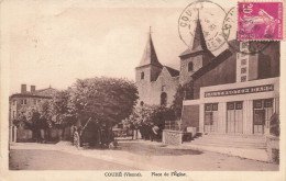 Couhé * La Place De L'église * La Salle De Fête Notre Dame - Couhe