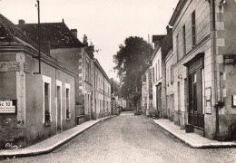 Azay Sur Indre * La Rue Principale Du Village - Autres & Non Classés