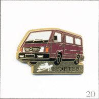 Pin's Transport - Utilitaire / Mercedes Reporter - Version Rouge Bordeaux. Estampillé Sofrec. Zamac. T726-20 - Mercedes