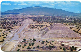 AEREA De La CALZADA De Los MUERTOS Con La PIRAMIDE De La LUNA Al FONDO Y Del SOL A La DERECHA  - - México