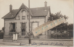 SAINT ANDRE - On Pose Devant La Belle Demeure D' Odette Prévost   ( Carte Photo ) - Andere & Zonder Classificatie