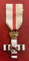 España Medalla Franco Cruz 1ª Clase Pensionada Distintivo Blanco - Other & Unclassified