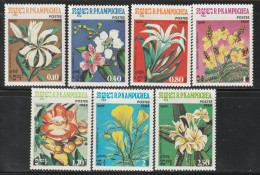 KAMPUCHEA - N°477/83 ** (1984) Fleurs - Kampuchea