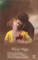 COUPLES - Brûlants Baisers - Couple S'embrassant - Carte Postale Ancienne - Couples