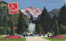 SUISSE - Interlaken - Kurgarten Und Jungfrau - Mont - Jet D'eau - Animé - Colorisé - Carte Postale Ancienne - Interlaken