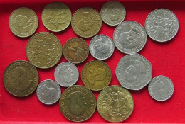 COLLECTION LOT KENYA 17PC 118GR  #xx9 1011 - Kenia