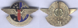 Insigne De La Base Aérienne 120 - Cazaux - Airforce