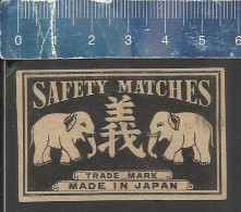 TWO ELEPHANTS TRADE MARK SAFETY MATCHES (ELEFANT OLIFANT JUMBO) - OLD VINTAGE MATCHBOX LABEL MADE IN JAPAN - Zündholzschachteletiketten