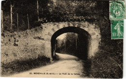 CPA Mereville Le Pont De La Vallee FRANCE (1371064) - Mereville