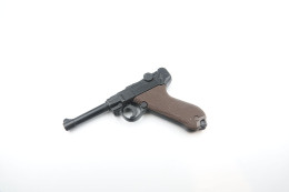 Vintage TOY GUN : Pistolas & Revólveres RBA LUGER P08 - L=9cm - 19??s - Keywords : Cap - Revolver - Pistol - Armes Neutralisées