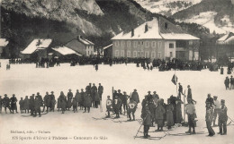 Thônes * Le Sport D'hiver Dans La Commune * Le Concours De Skis * Skieurs Ski - Thônes