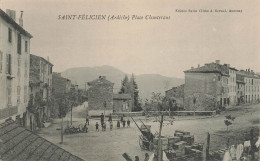 St Félicien * La Place Chanteraus * Villageois - Autres & Non Classés