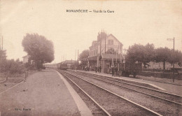 Romanèche * Vue De La Gare Du Village * Ligne Chemin De Fer - Zonder Classificatie