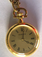 Montre Mécanique Suisse Marque MOERIS  Plaquée Or,  Pendentif Avec Chaîne - Horloge: Juwelen