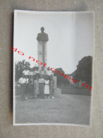 Kingdom Of Yugoslavia / " U Otočcu Pred Spomenikom Kralju Petru Oslobodiocu " ( 1926 ) Real Photo - Yougoslavie