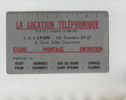 Calendrier En Métal La Location Téléphonique Lyon 1952 - Telephony